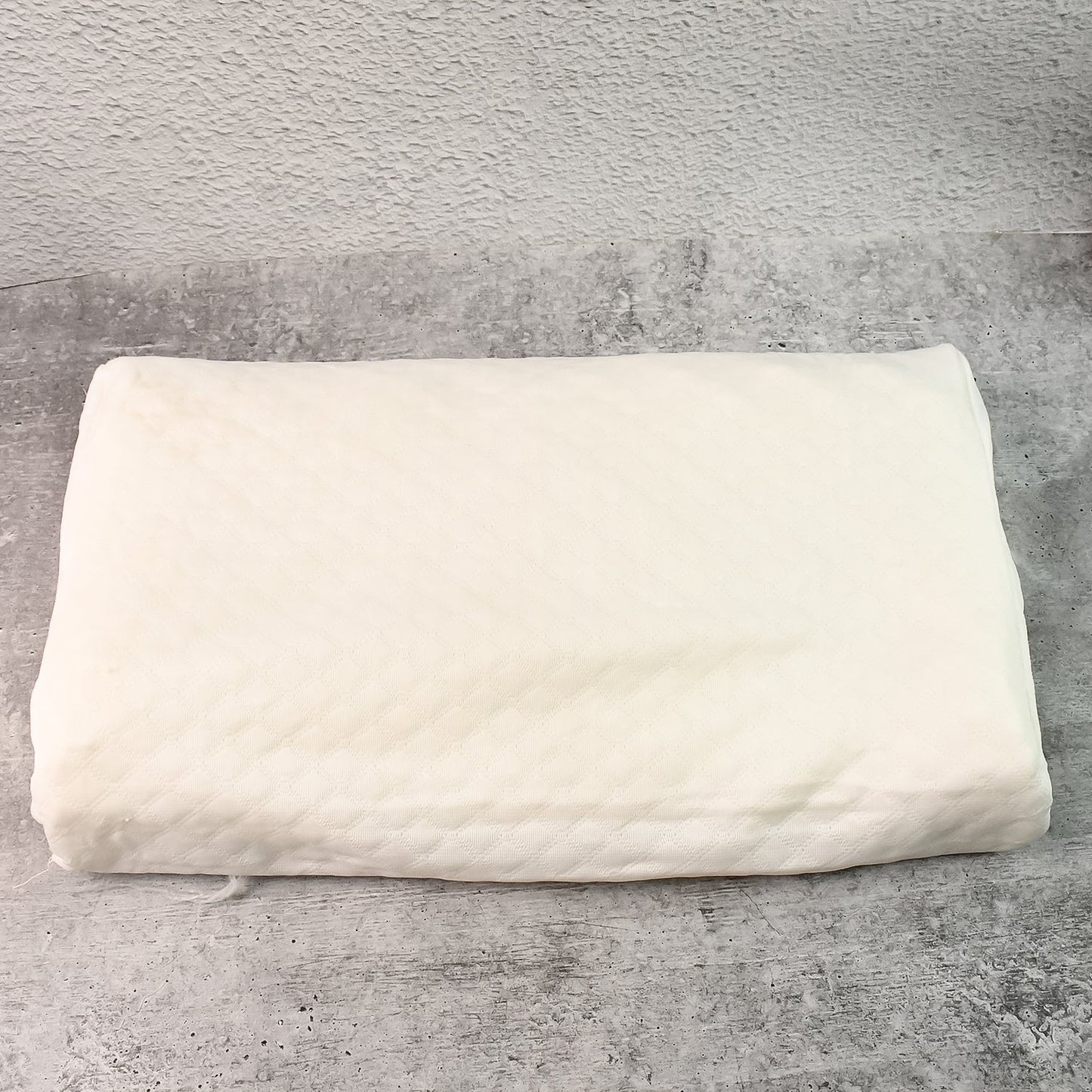 Premium Orthopedic Memory Foam Cervical Pillow (48x27CM / 1 Pc)